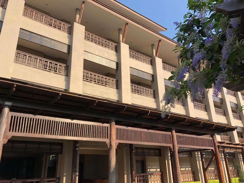 帕瓦广场酒店 坤敬 外观 照片