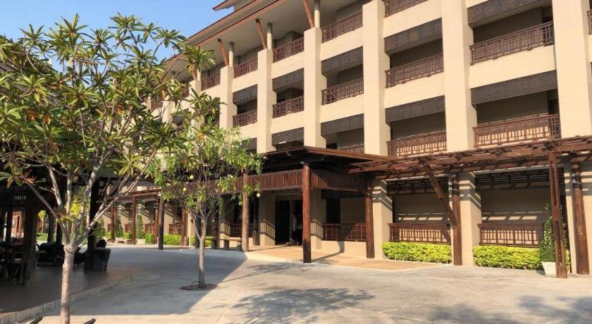 帕瓦广场酒店 坤敬 外观 照片